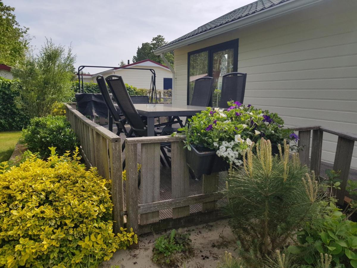 Vakantiehuis In Zeeland Sint-Annaland Eksteriør bilde